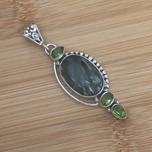 $62  Southwest Estate Pendant With Chain  Sterling   Marked Sterling Sweet & 925 - Picture 2 of 7